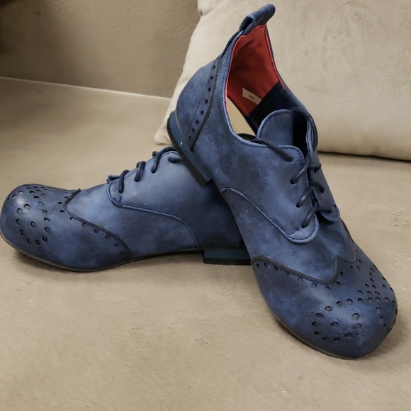 Booties - Picture 2 of 5